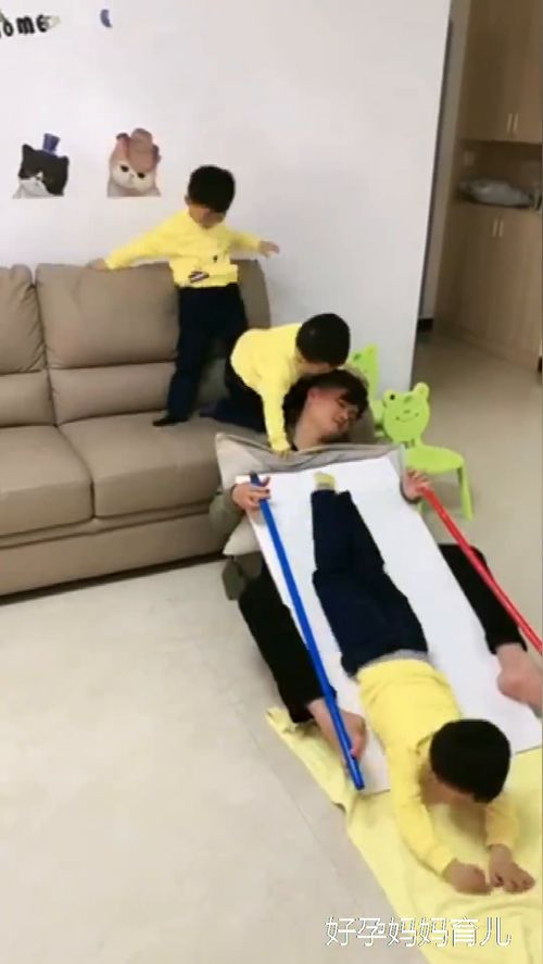 爸爸提醒床边危险 宝宝丝滑接梗